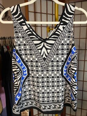 Jealous Tomato Black & White Geometric Zebra V-Neck Tank